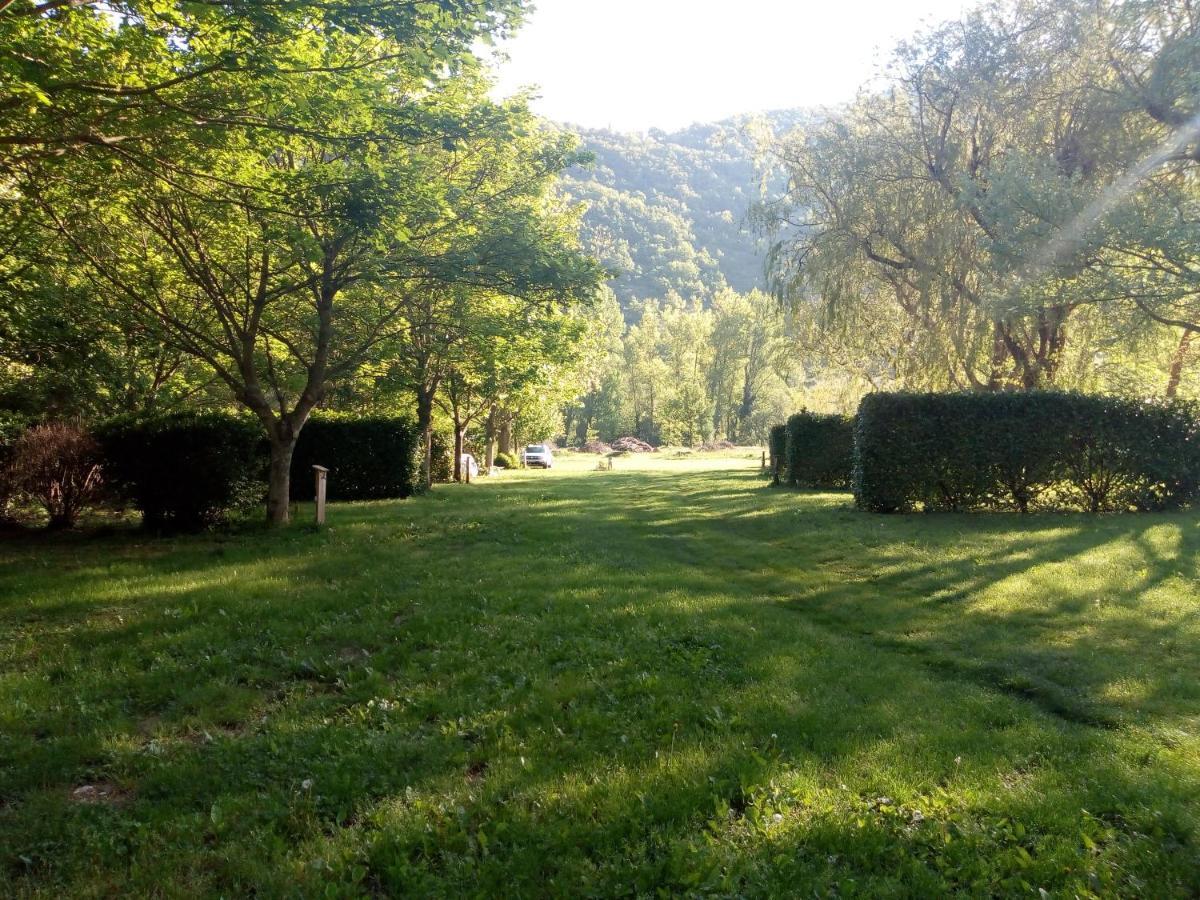 Camping Le Vialaret Nant Экстерьер фото