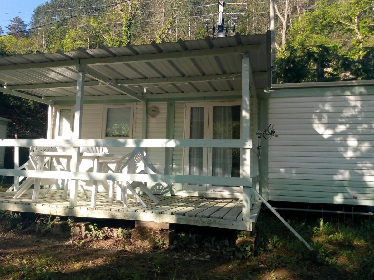 Camping Le Vialaret Nant Экстерьер фото